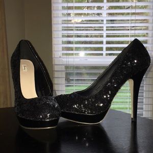 Black Glitter Heel Pumps